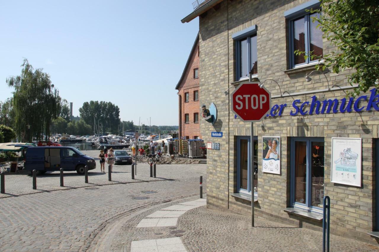 Ferienwohnung Zum Yachthafen Waren  Exteriör bild
